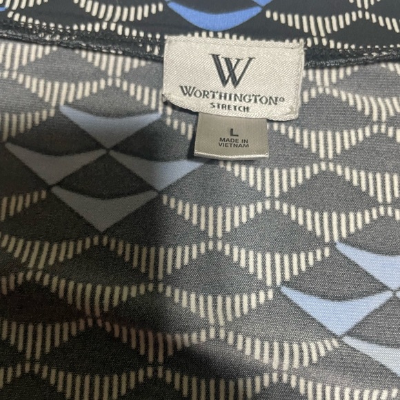 Women's Geometric Blue and Black Top - Picture 2 of 3